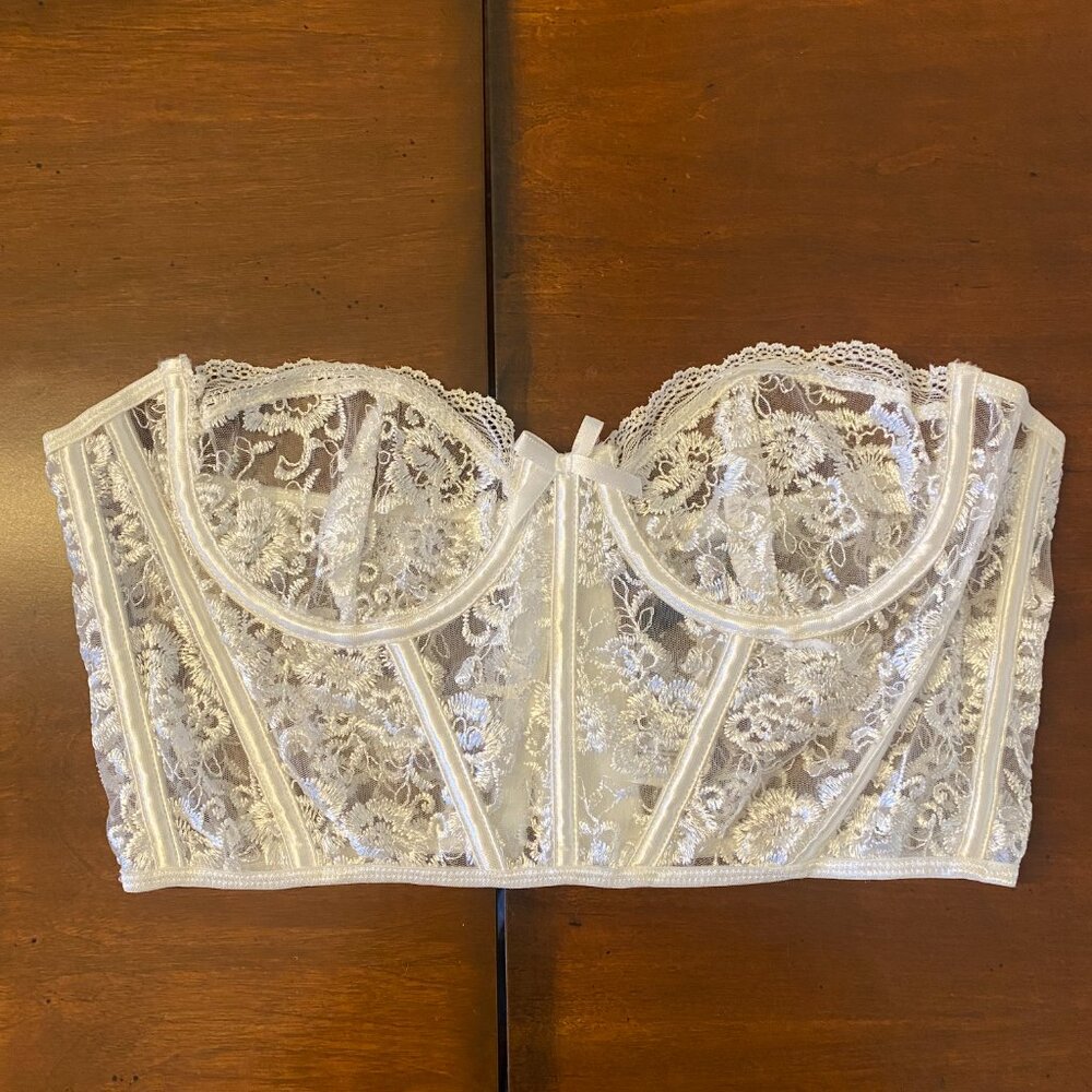 PrettyLittleThing White Lace Corset Top Strapless Bustier Bridal